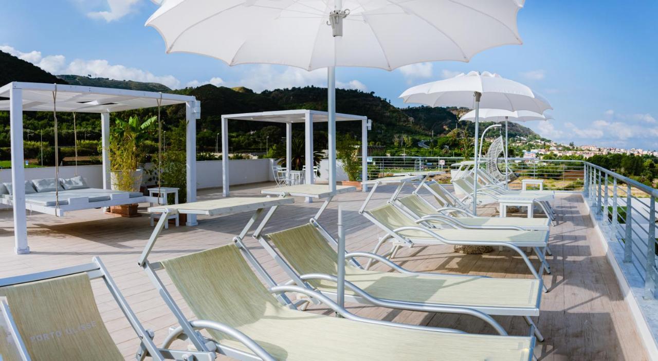 Residence Porto Ulisse Parghelia Eksteriør billede