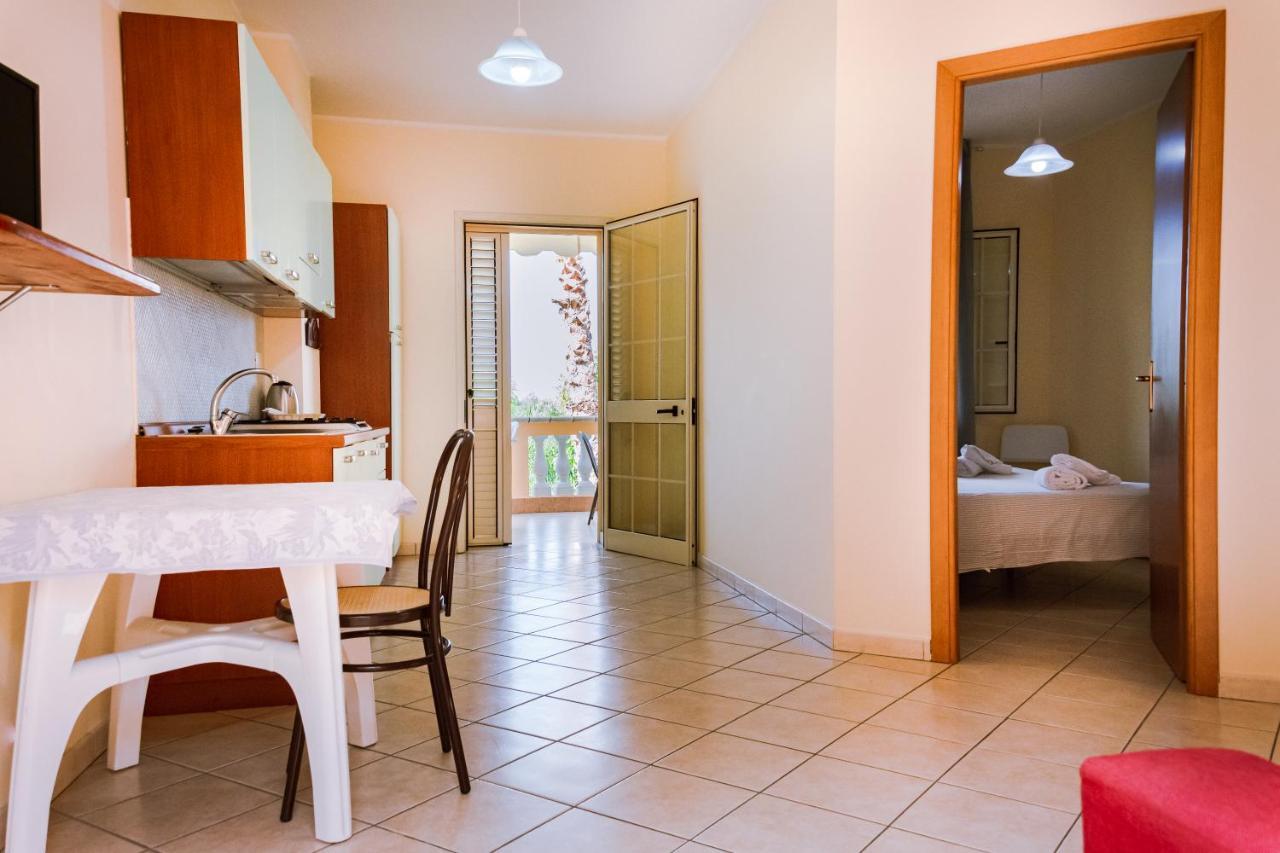 Residence Porto Ulisse Parghelia Eksteriør billede