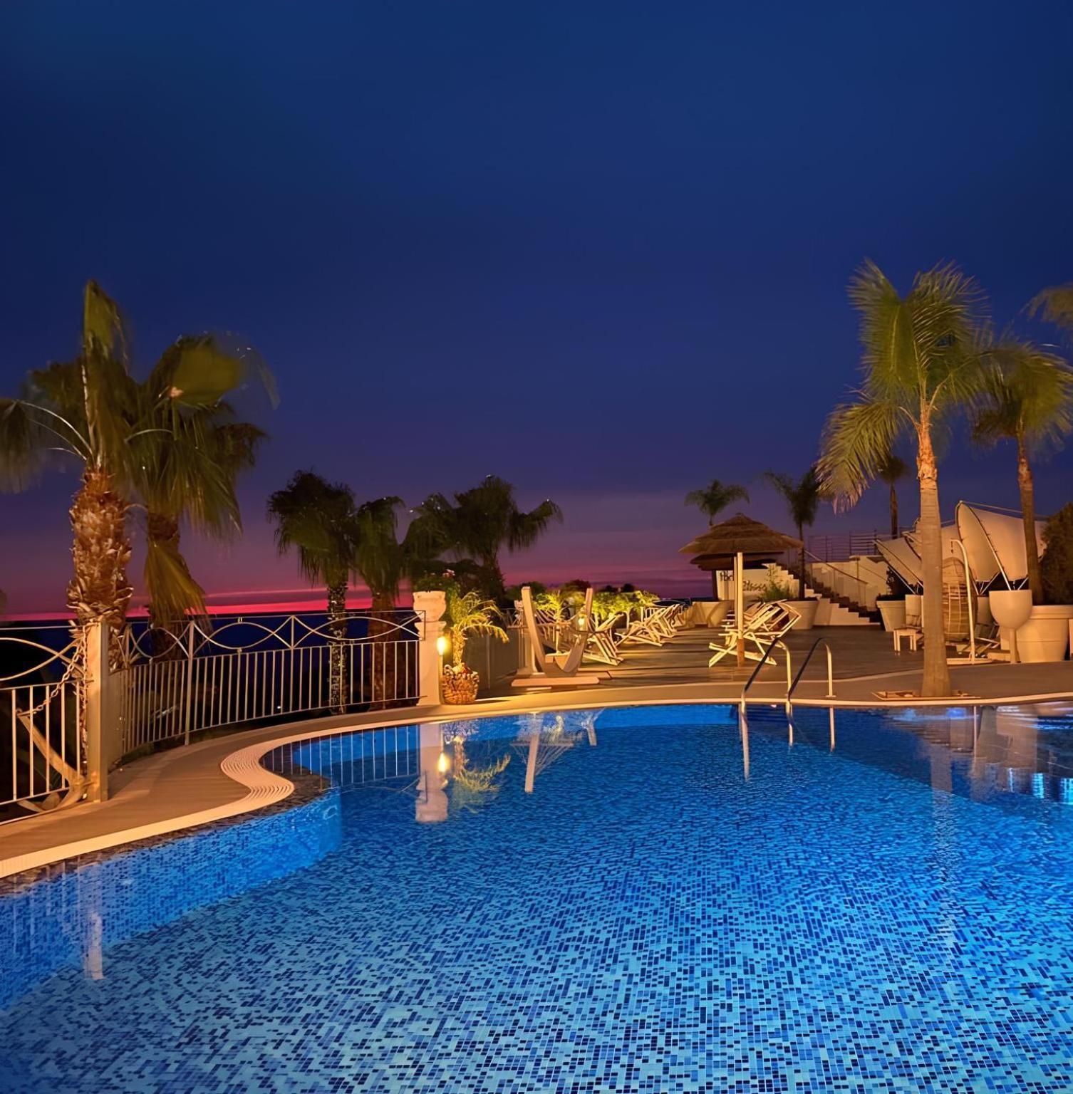 Residence Porto Ulisse Parghelia Eksteriør billede