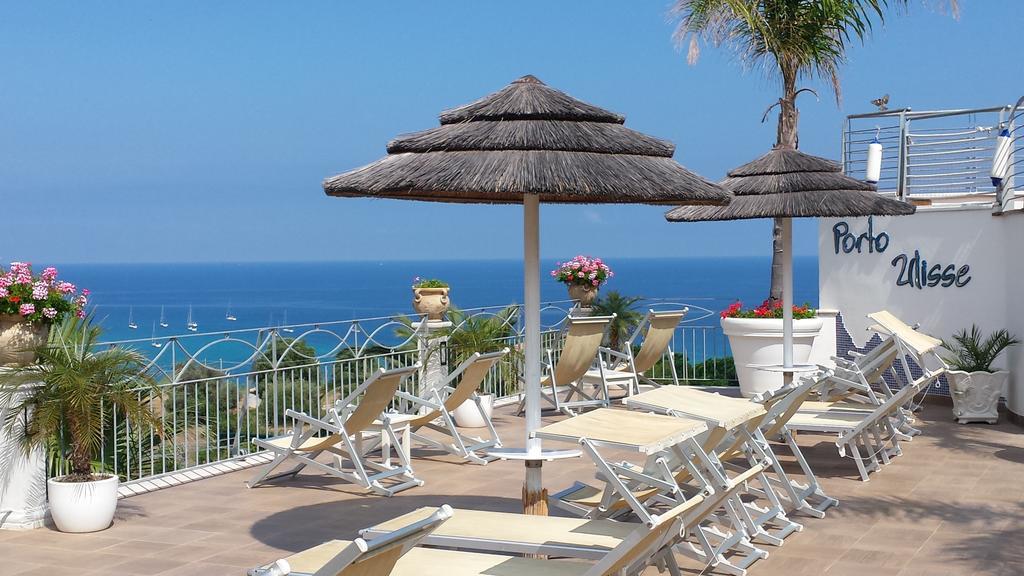 Residence Porto Ulisse Parghelia Eksteriør billede